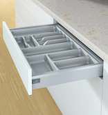 Hettich OrgaTray 440 Trimmable (Fixed Partition Cutlery) - Silver — Tray width 301-350 mm, depth 441-520 mm 1